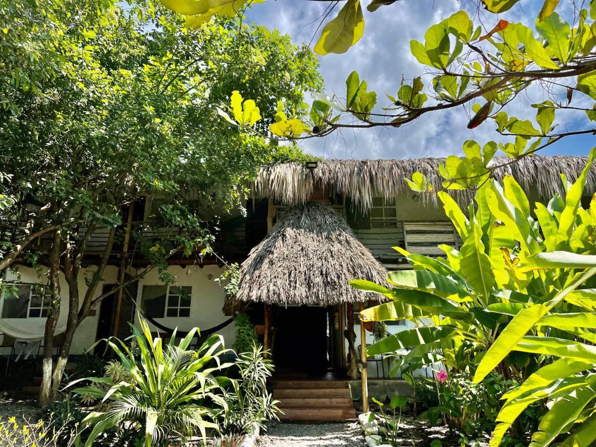 Hotel Kawabonga Palomino Exterior foto